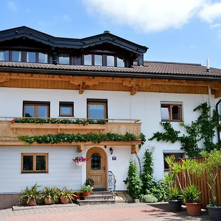 Haus Tiefenbacher Brixen im Thale
