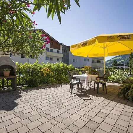 Haus Tiefenbacher ホームステイ ブリクセン イン ターレ