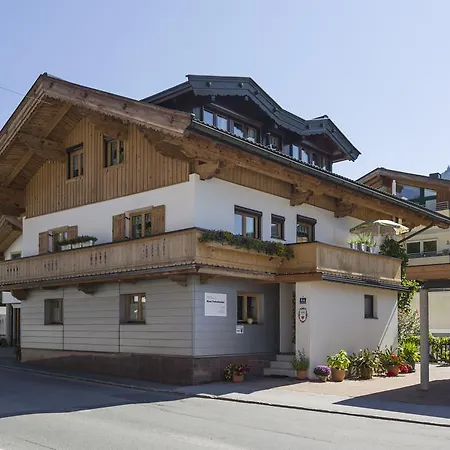 Alloggio in famiglia Haus Tiefenbacher Brixen im Thale