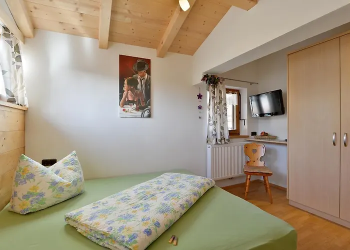 Haus Tiefenbacher ブリクセン イン ターレ