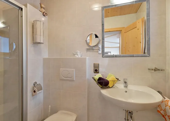 Haus Tiefenbacher ホームステイ ブリクセン イン ターレ