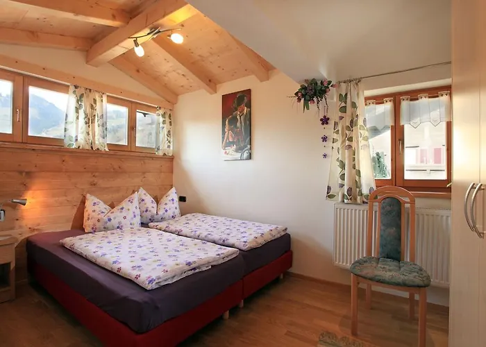 ホームステイ Haus Tiefenbacher