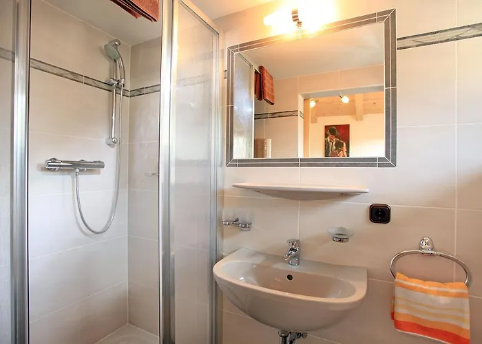 ホームステイ Haus Tiefenbacher