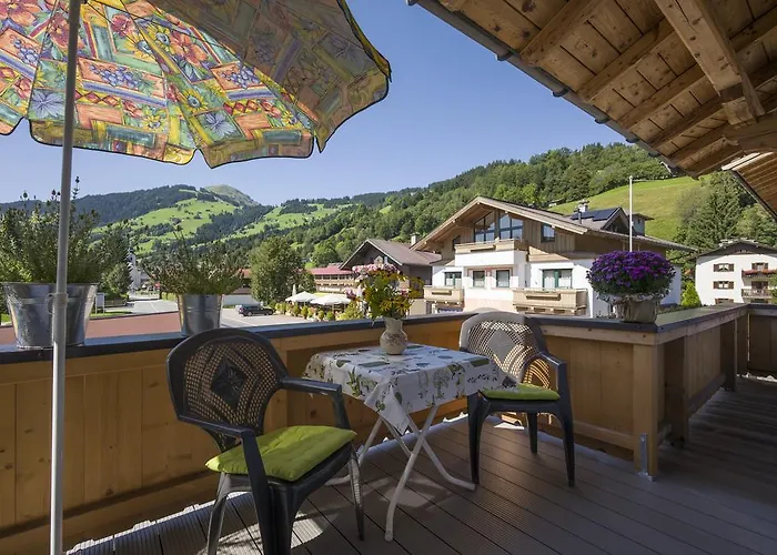 Haus Tiefenbacher ホームステイ *