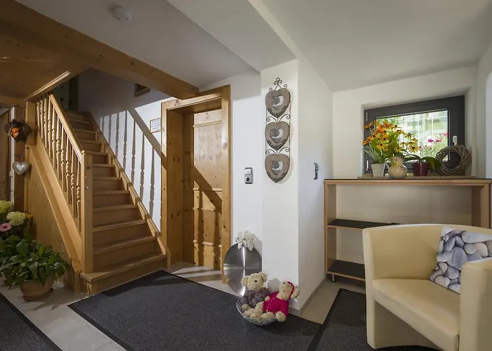 ホームステイ Haus Tiefenbacher ブリクセン イン ターレ